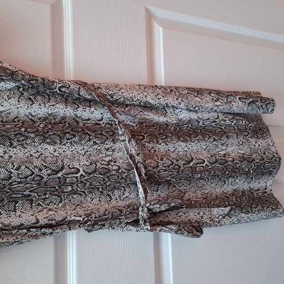 Y womens Alex Marie snake skin design stretch short sleeve regular size dress L - Picture 2 of 6
